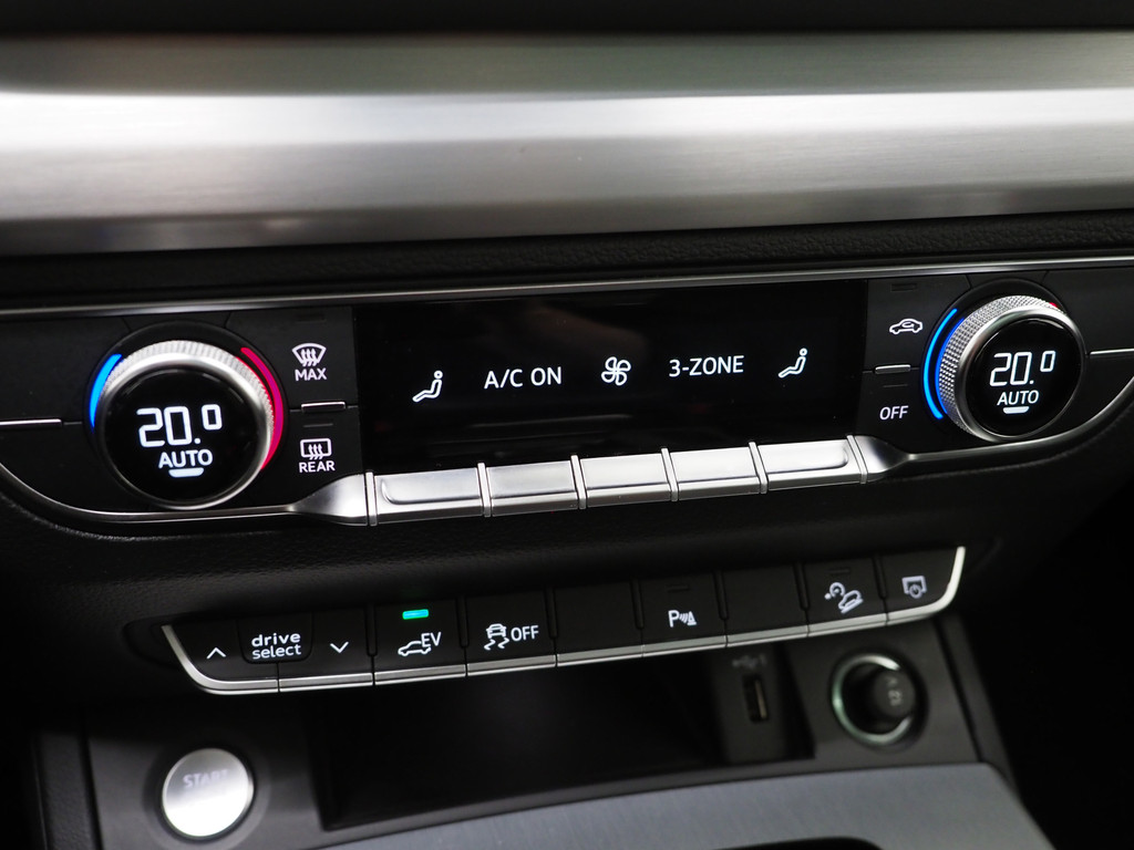 Audi Q5 55 TFSI e quattro Competition 31