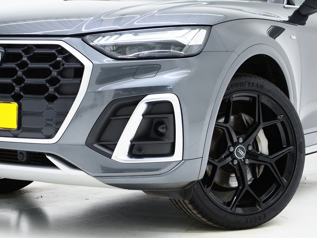 Audi Q5 55 TFSI e quattro Competition 44