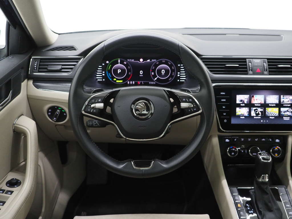 Škoda Superb Combi 1.4 TSI iV 218PK 89