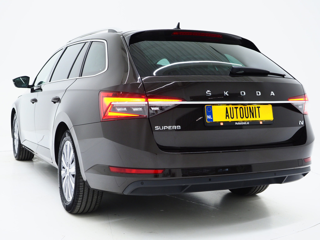 Škoda Superb Combi 1.4 TSI iV 218PK 2