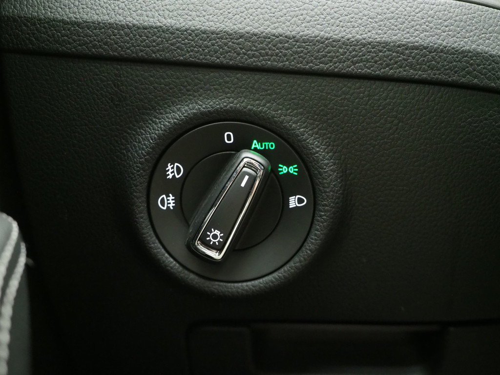 Škoda Superb Combi 1.4 TSI iV 218PK 20