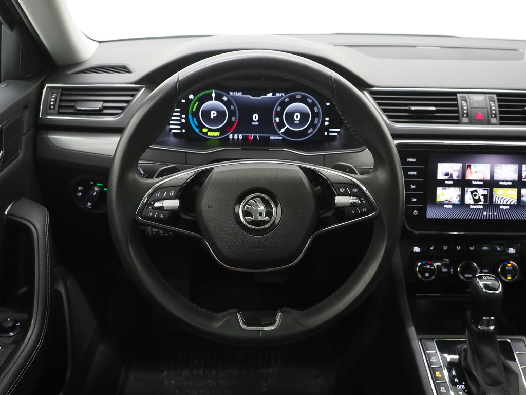 Škoda Superb Combi 1.4 TSI iV 218PK 39