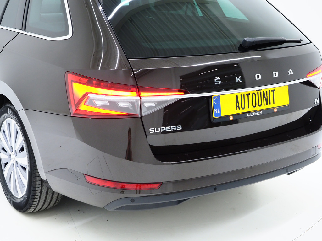 Škoda Superb Combi 1.4 TSI iV 218PK 59