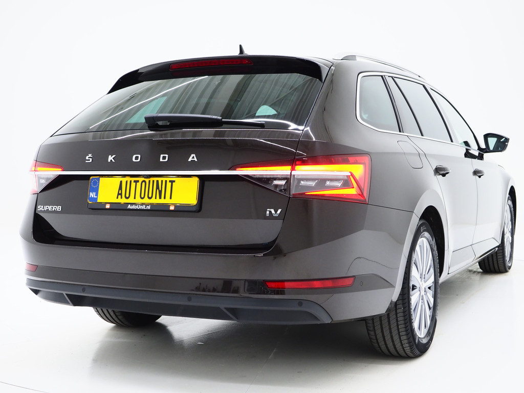 Škoda Superb Combi 1.4 TSI iV 218PK 8