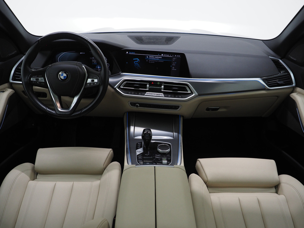 BMW X5 xDrive45e High Executive 4