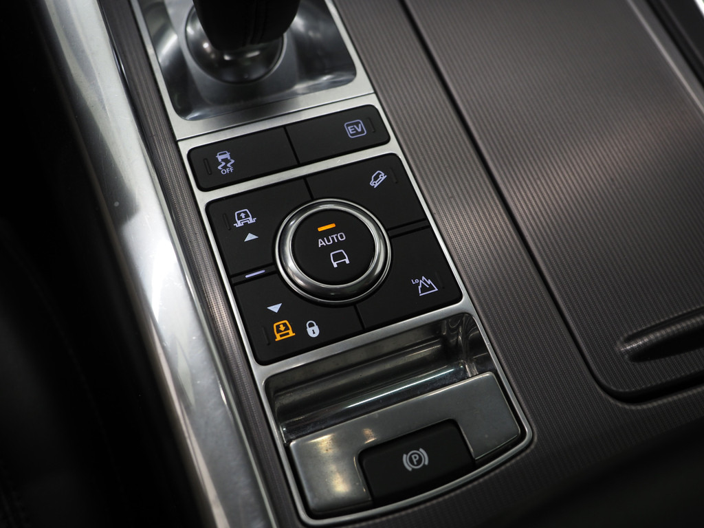 Land Rover Range Rover Sport P400e HSE 74