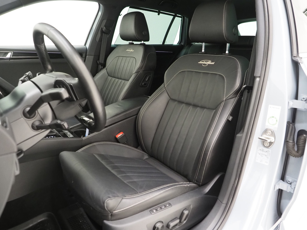 Škoda Superb Combi 1.4 TSI iV Laurin & Klement 3