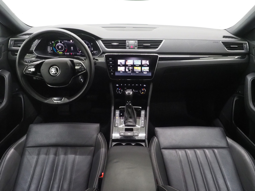 Škoda Superb Combi 1.4 TSI iV Laurin & Klement 4