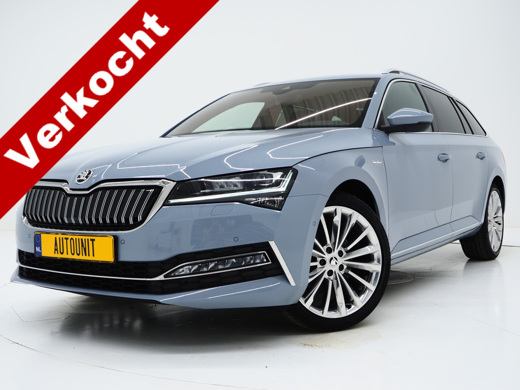 Škoda Superb Combi 1.4 TSI iV Laurin & Klement 47