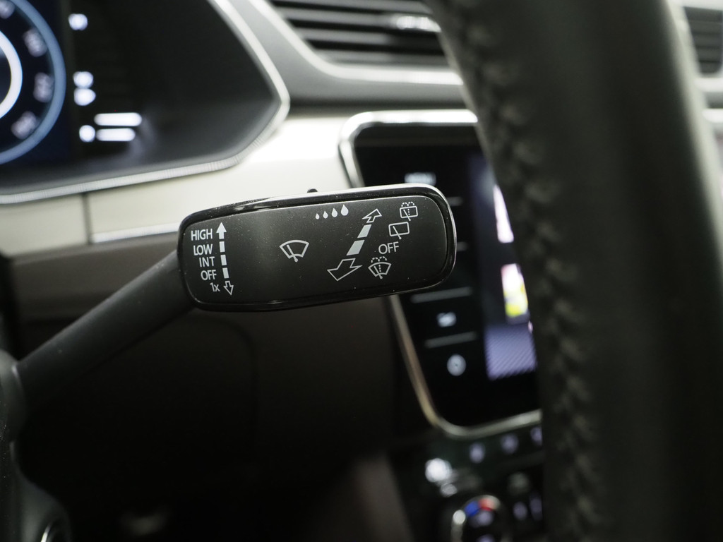 Škoda Superb Combi 1.4 TSI iV Laurin & Klement 26