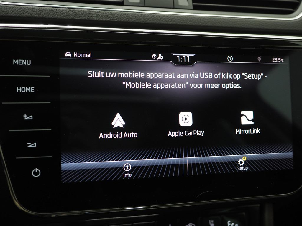 Škoda Superb Combi 1.4 TSI iV Laurin & Klement 29