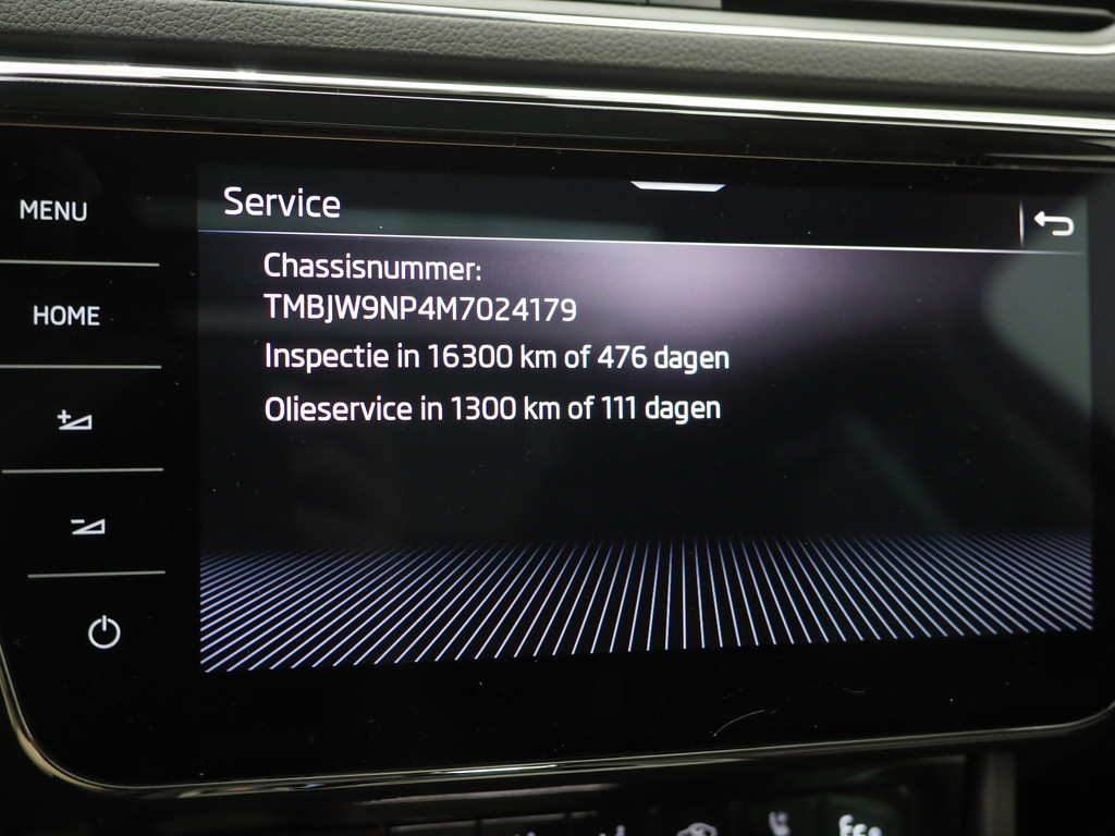 Škoda Superb Combi 1.4 TSI iV Laurin & Klement 31