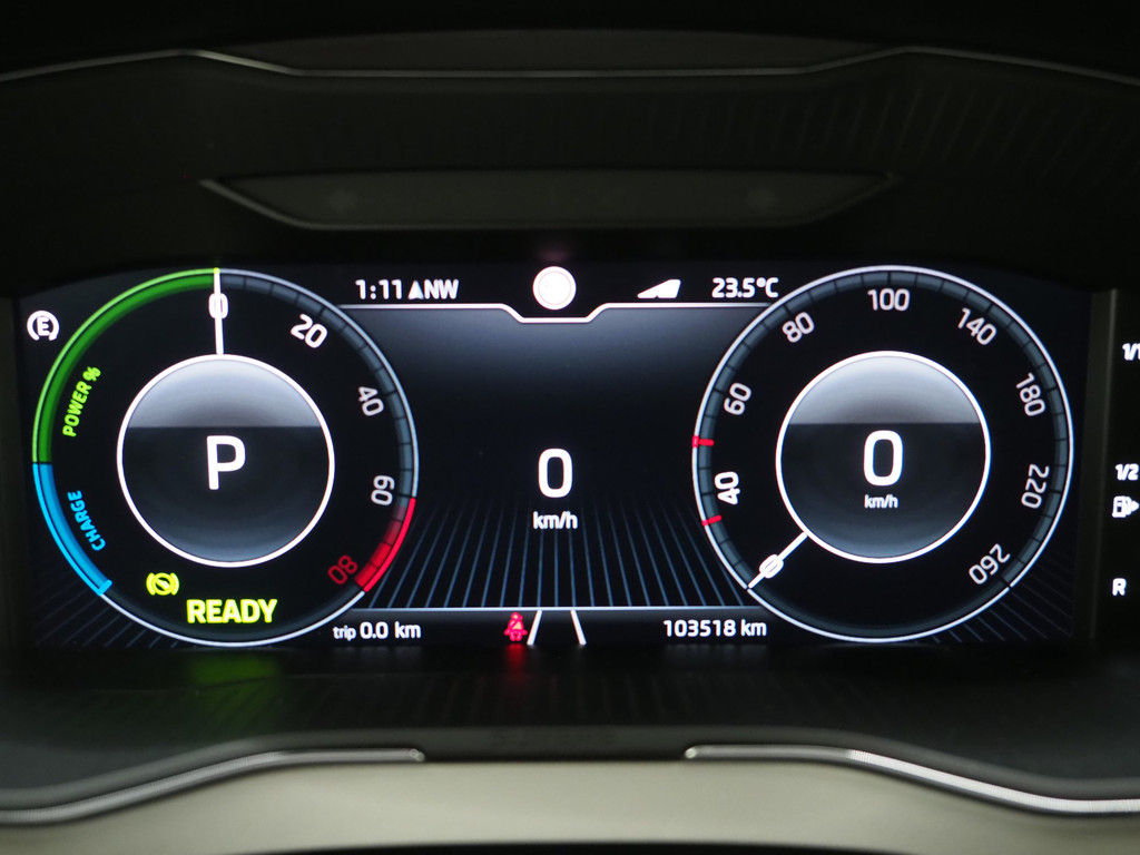 Škoda Superb Combi 1.4 TSI iV Laurin & Klement 74