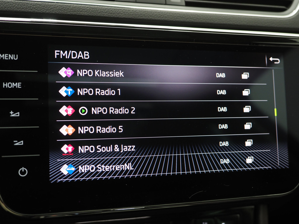 Škoda Superb Combi 1.4 TSI iV Laurin & Klement 75