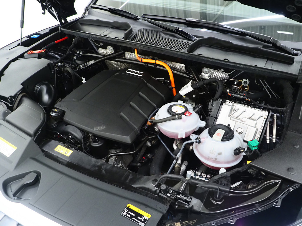 Audi Q5 50 TFSI e Quattro 299PK 45