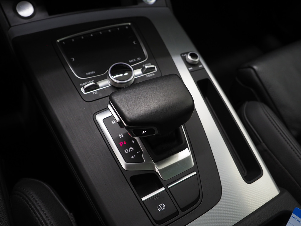 Audi Q5 50 TFSI e Quattro 299PK 71