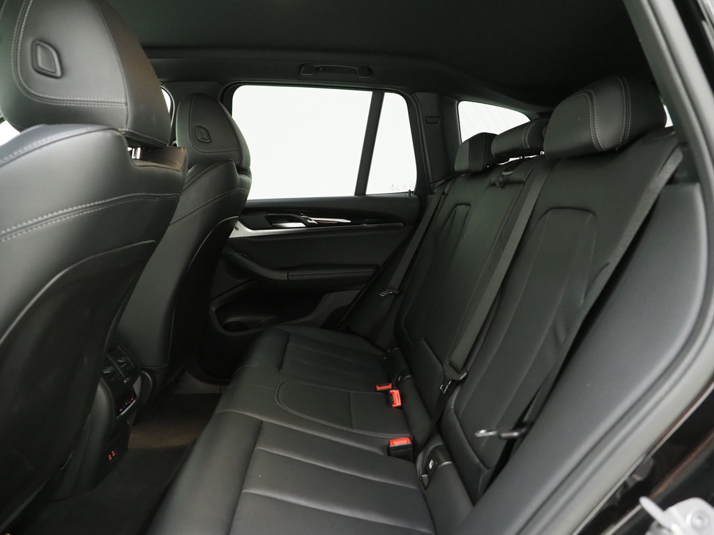 BMW X3 xDrive30e LCI 292PK 32
