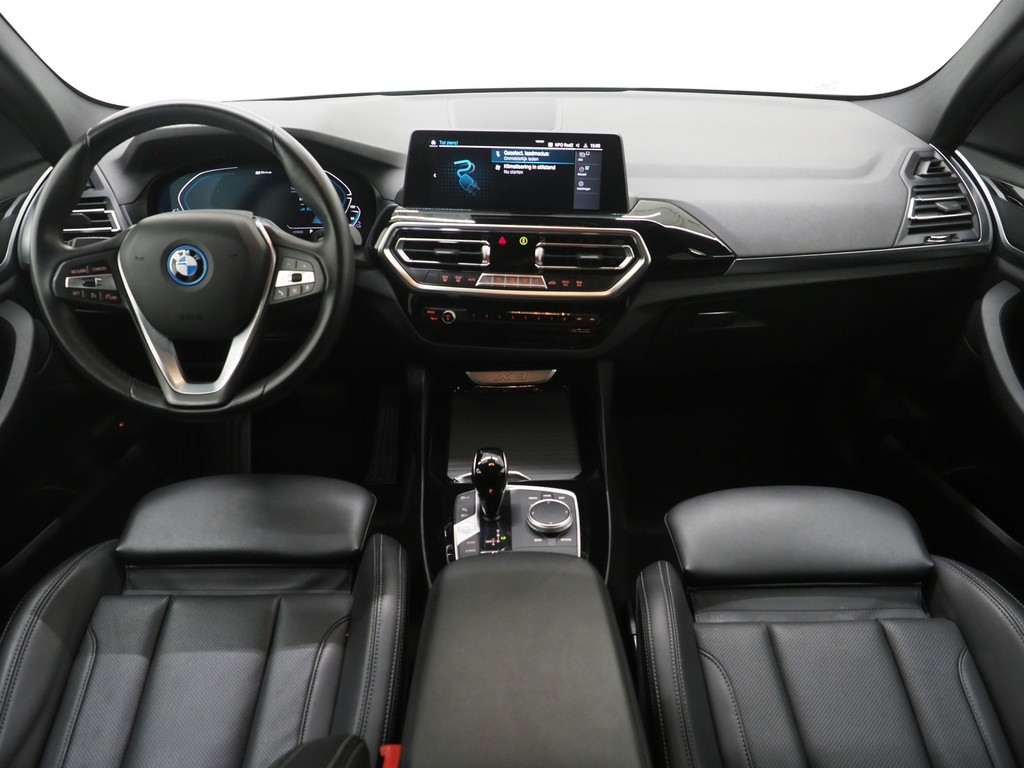 BMW X3 xDrive30e LCI 292PK 4