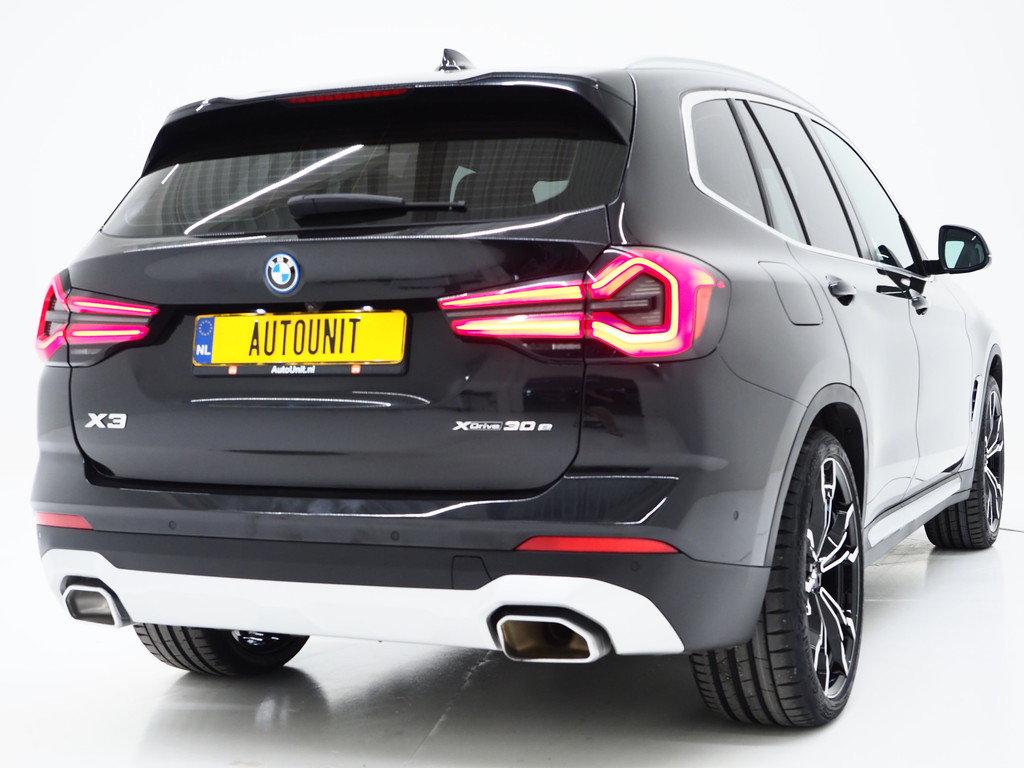 BMW X3 xDrive30e LCI 292PK 43