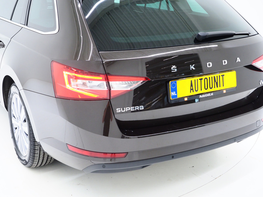 Škoda Superb Combi 1.4 TSI iV 218PK 13