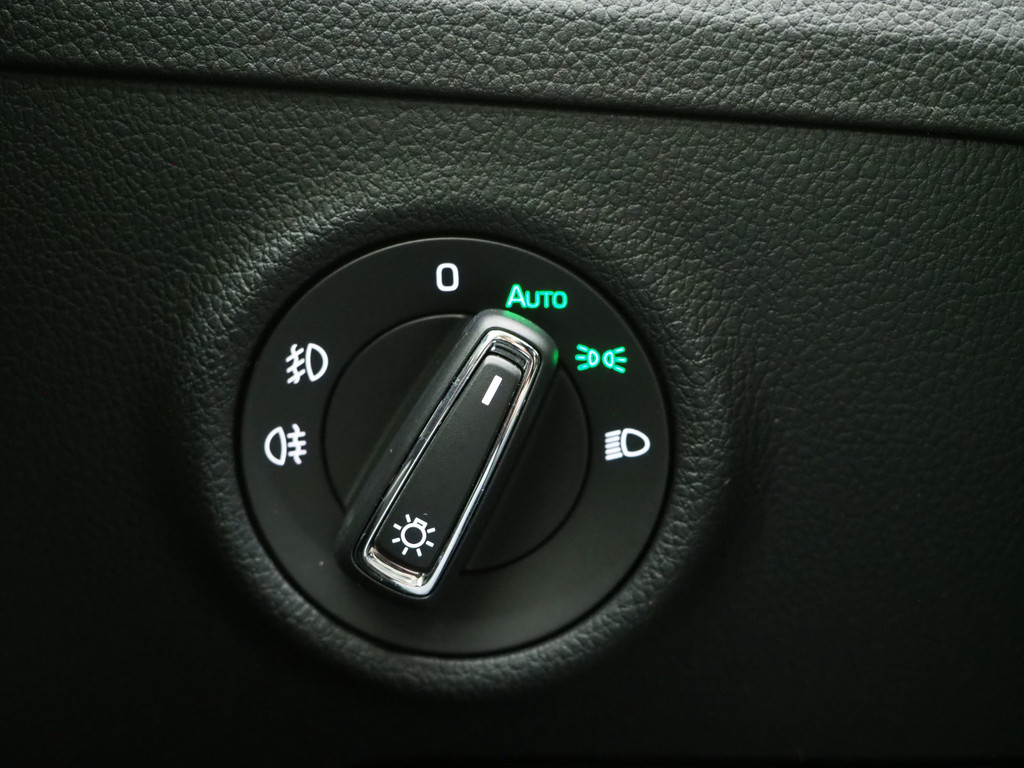 Škoda Superb Combi 1.4 TSI iV 218PK 19