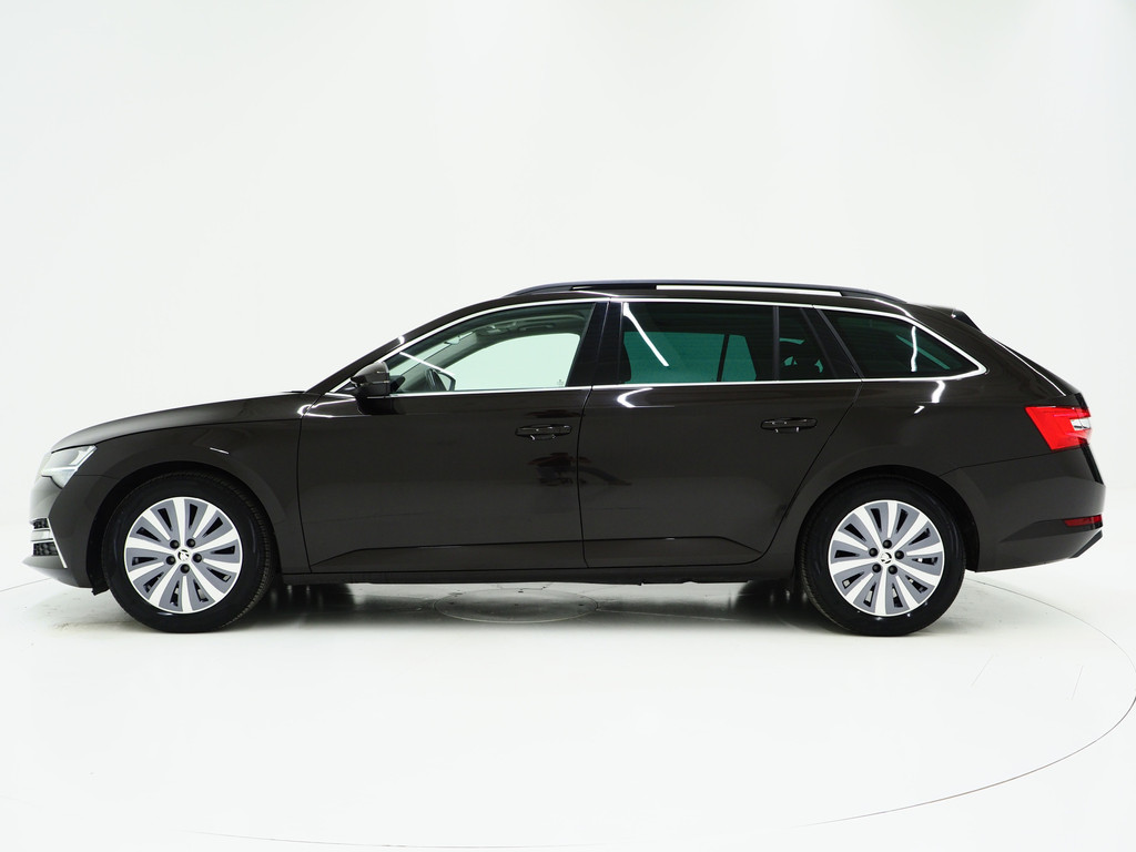 Škoda Superb Combi 1.4 TSI iV 218PK 42