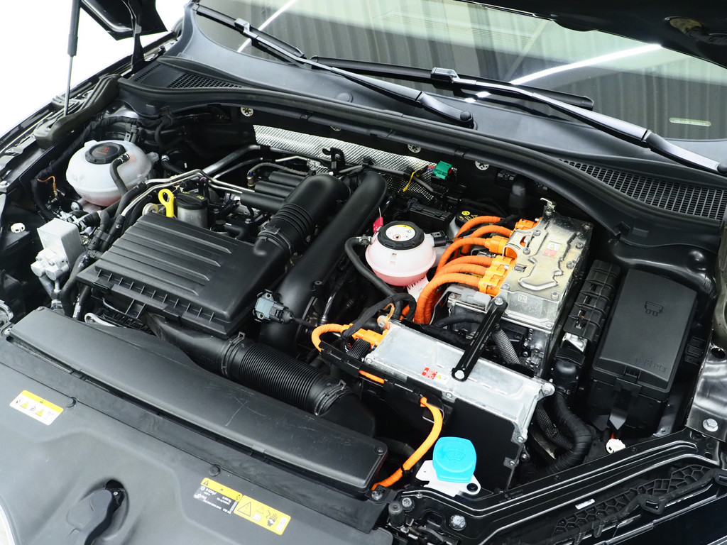 Škoda Superb Combi 1.4 TSI iV 218PK 6