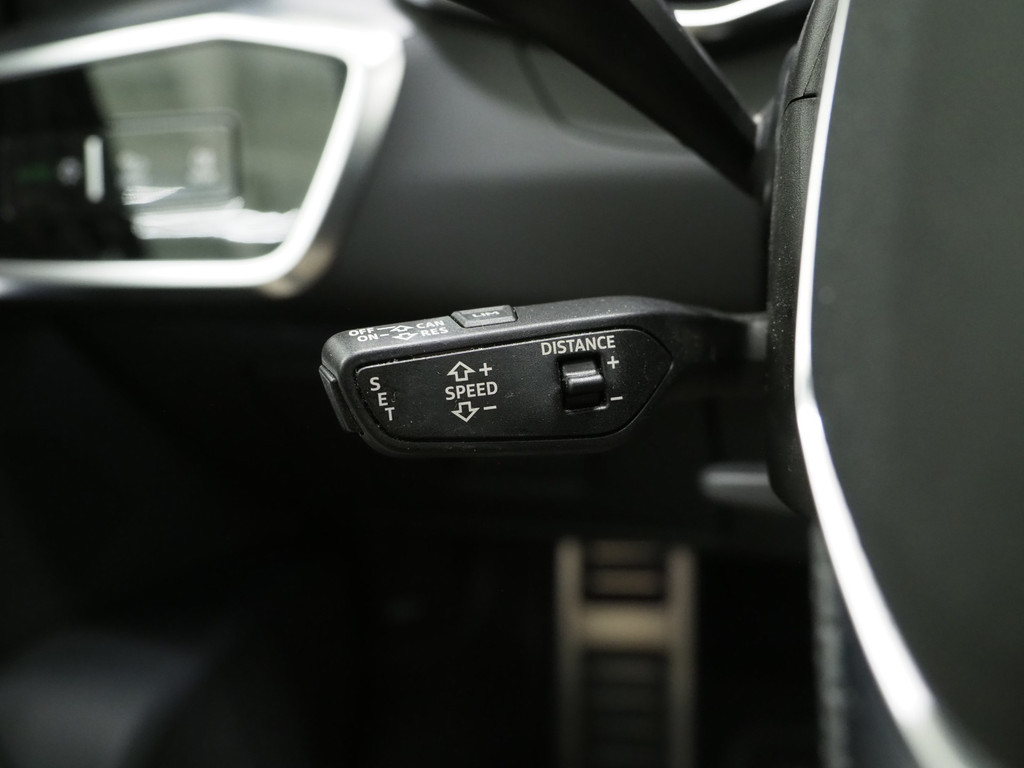 Audi A6 Avant 55 TFSI e quattro Competition 53