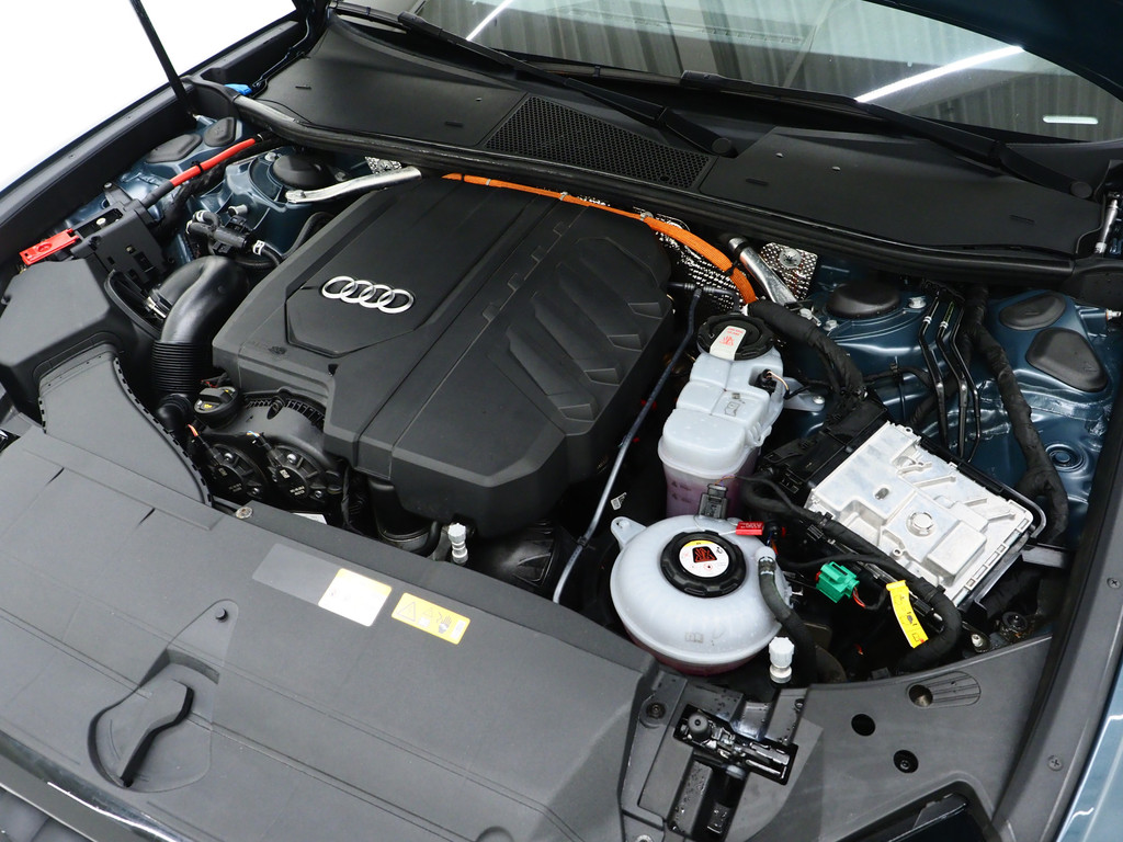Audi A6 Avant 55 TFSI e quattro Competition 6