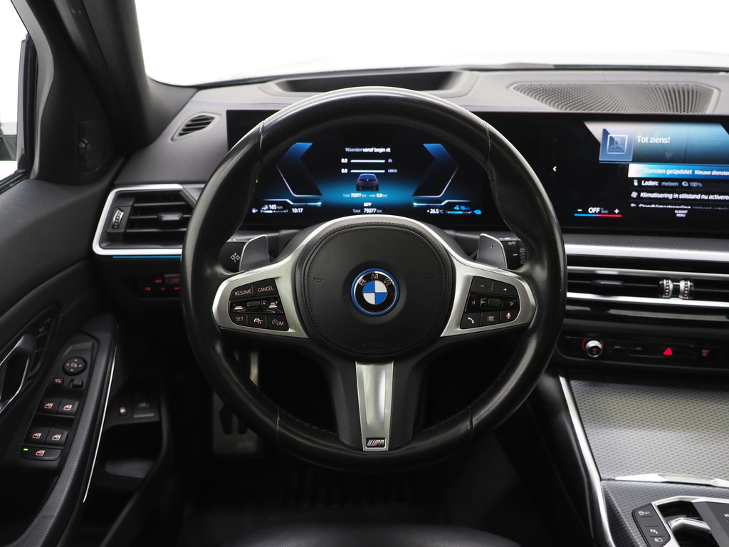 BMW 3 Serie Touring 330e M-Sport Pro LCI 37