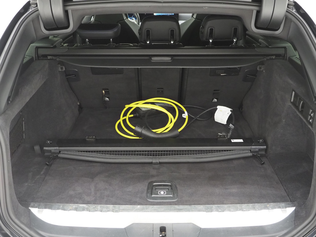 BMW 3 Serie Touring 330e M-Sport Pro LCI 40