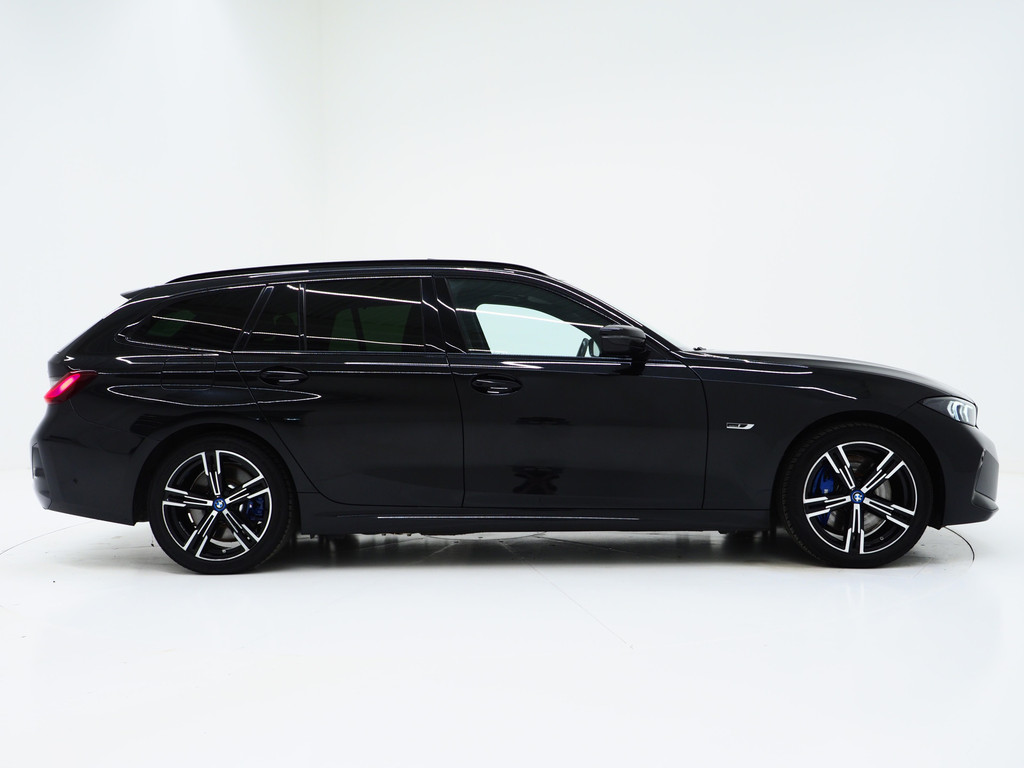 BMW 3 Serie Touring 330e M-Sport Pro LCI 51