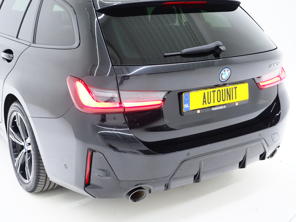 BMW 3 Serie Touring 330e M-Sport Pro LCI 55