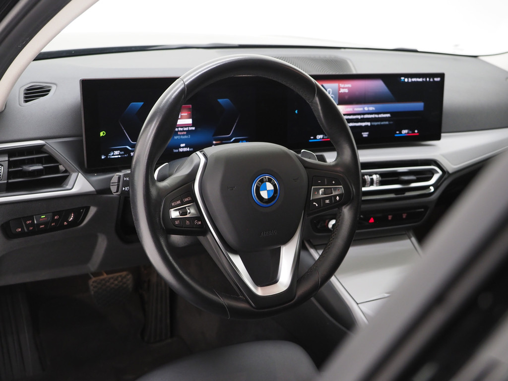 BMW 3 Serie Touring 320e LCI Shadow Line 15