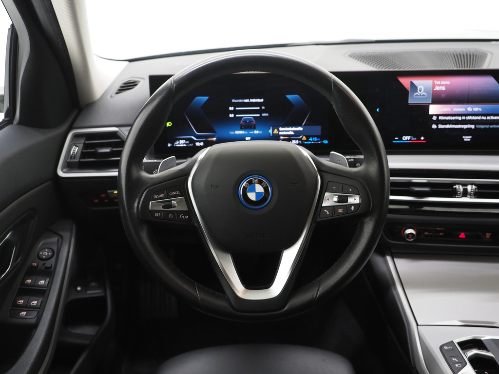 BMW 3 Serie Touring 320e LCI Shadow Line 66