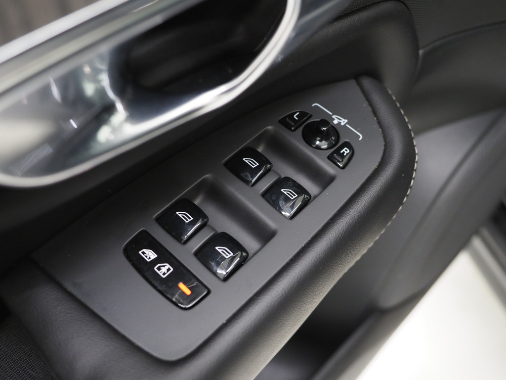 Volvo XC90 2.0 T8 Recharge AWD Ultimate 7P Long Range 63