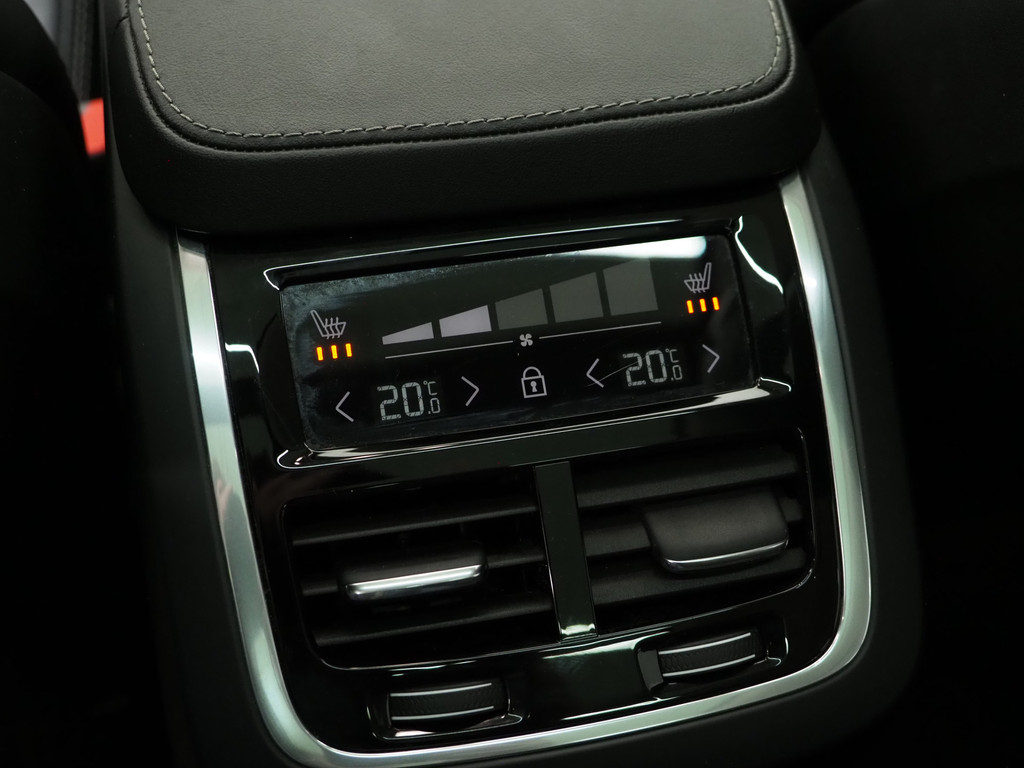 Volvo XC90 2.0 T8 Recharge AWD Ultimate 7P Long Range 81