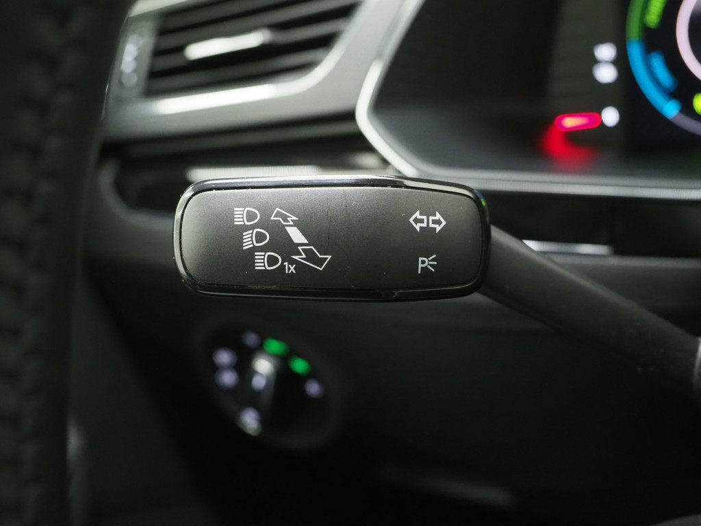Škoda Superb Combi 1.4 TSI iV Laurin & Klement 22