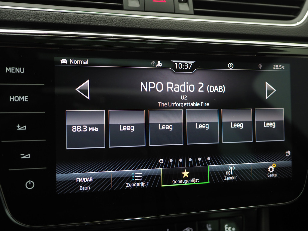 Škoda Superb Combi 1.4 TSI iV Laurin & Klement 28