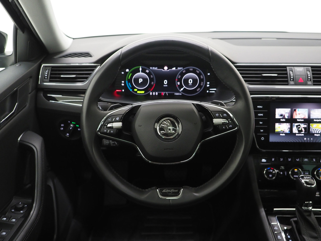 Škoda Superb Combi 1.4 TSI iV Laurin & Klement 39