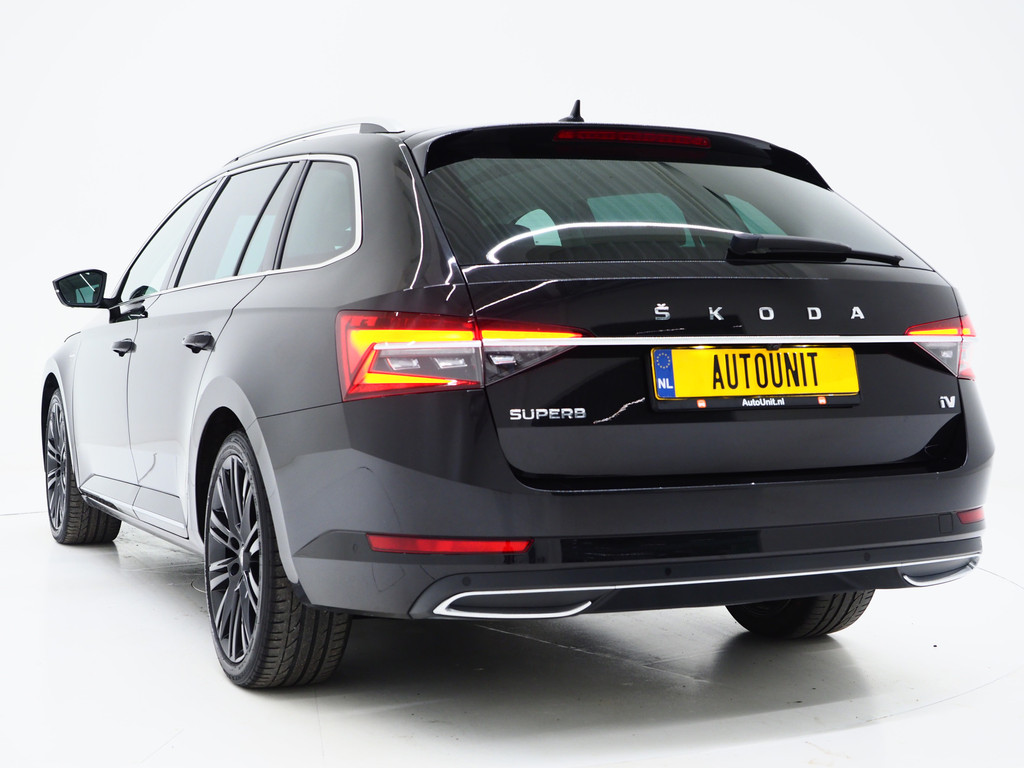 Škoda Superb Combi 1.4 TSI iV Laurin & Klement 48