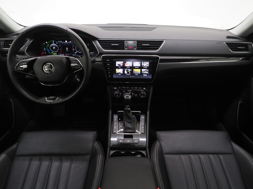 Škoda Superb Combi 1.4 TSI iV Laurin & Klement 50