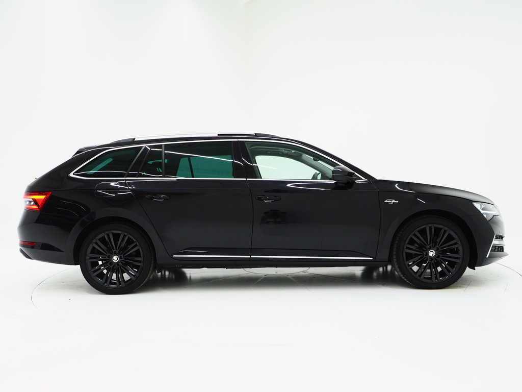 Škoda Superb Combi 1.4 TSI iV Laurin & Klement 55