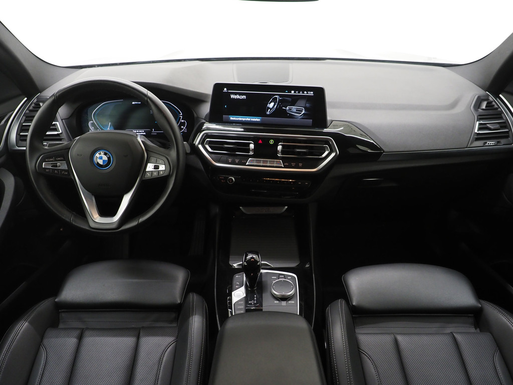 BMW X3 xDrive30e LCI 292PK 4