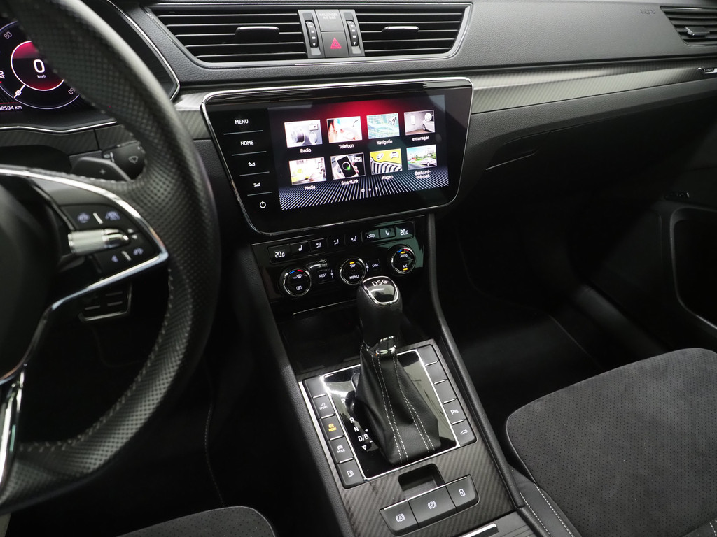 Škoda Superb Combi 1.4 TSI iV Sportline 218PK 81
