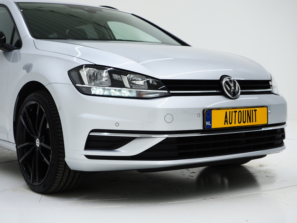 Volkswagen GOLF Variant 1.0 TSI 12
