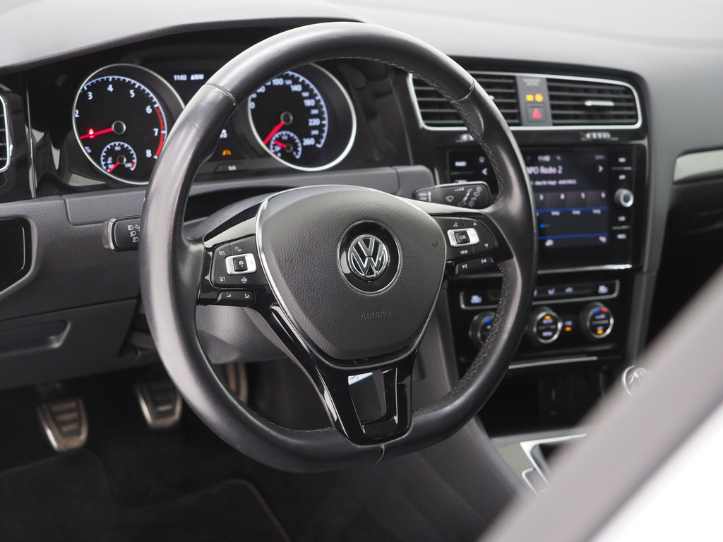 Volkswagen GOLF Variant 1.0 TSI 14