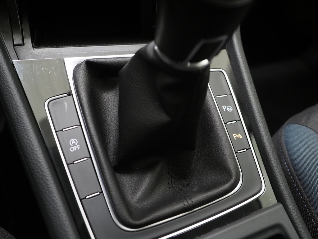 Volkswagen GOLF Variant 1.0 TSI 30