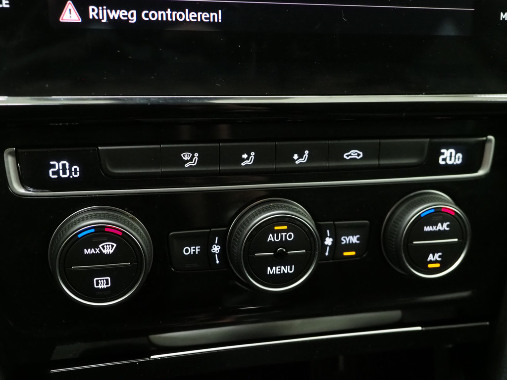 Volkswagen GOLF Variant 1.0 TSI 64