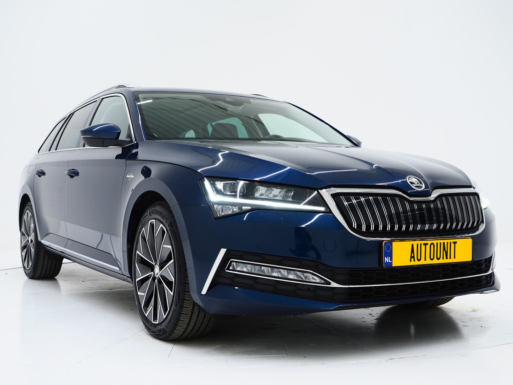 Škoda Superb Combi 1.4 TSI iV Laurin & Klement 10